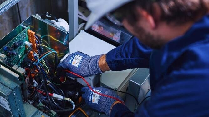 COMPLIES WITH NEW ZEALAND STANDARDS