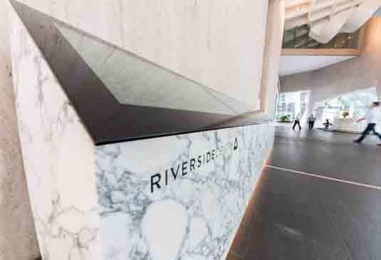 img_riverside lobby
